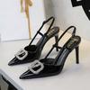 312-K202 Zapatos de Tacón Alto Estilo Europeo y Americano con Hebilla en V de Pedrería Puntera Puntiaguda Boca Baja Zapatos con Correa de Hebilla de Una Sola Línea para Mujer