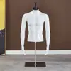 Modelo Masculino de Meio Corpo com Pernas Loja de Roupas Balcão Display Placa de Display para Vitrine Design Plástico Pintura Preto e Vermelho Tipo Mannequin
