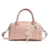 Bolsa Boston Portátil de Moda de Luxo Feminina 2025 Primavera Nova Estilo Coreano Nicho Elegante Versátil Bolsa Transversal