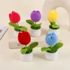 Pequeños regalos para el Festival Qixi, el Día de Año Nuevo y el Día del Maestro, productos terminados, adornos de escritorio de lana transfronterizos, decoraciones de tulipanes hechas a mano