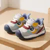 2026 Otoño Nuevos Zapatos Caminadores para Bebé Suela Suave Superficie de Cuero Antipatadas Zapatos Funcionales para Niños Zapatos Clave para Niñas 1-2 Años