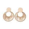 Pendientes Redondos de Hueco Enrollado con un Toque de Alta Gama, Lujo Ligero, Diseño Exagerado, Estilo Corte Vintage, Accesorios de Oreja de Moda