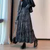 Falda de Terciopelo Plisado Engrosada para Mujer, Nuevo Estilo Otoño/Invierno 2025, Cubre Cadera, Falda de Línea A Fluida, Falda Larga Floral de Cintura Alta