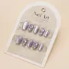 Puntas de Uñas Cortas Hechas a Mano con Brillo Morado Estilo Cat-Eye, Tendencia en Tiktok, Estilo Lujo Ligero, Efecto Iluminador, Uñas Postizas