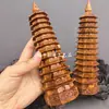 Torre Wen Chang de Treze Andares de Madeira de Tâmaras Trovão Natural, Aproximadamente 19cm de Altura, um Ornamento de Mesa de Estudo de Madeira Sólida para Alcançar o Sucesso Acadêmico