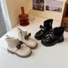 Botas de Algodão com Veludo Plus para Bebê Menina 2026 Outono Novo Estilo Botas Curtas Quentes de Princesa Laço Botas de Couro para Menininha