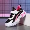 Sapatos Infantis Meninos e Meninas Tênis Infantis Verão Novo Malha Respirável Tênis de Corrida Estilo Verão Sapatos de Malha para Crianças de Tamanho Médio e Grande