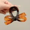 Grampo de Cabelo de Luxo para Mulheres com um Visual Sofisticado, Novo Modelo 2026, Grampo Tubarão Simples e Elegante, Grampo de Cabelo Único e Bonito para Meio Preso