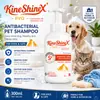 O Shampoo Pet Fofo KineShineX Sem Enxágue não requer enxágue, proporciona limpeza profunda, não causa lágrimas e é não irritante