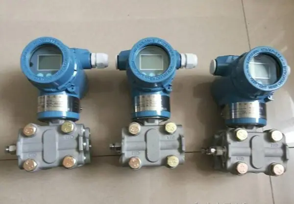 3351DP型差压变送器3.jpg