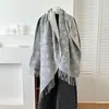 Novo cachecol de imitação de cashmere de cinco estrelas e quatro folhas para outono e inverno para mulheres, xale longo espesso com franjas feito de fio fiado no núcleo, atacado para transmissão ao vivo