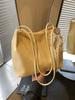 Bolsos de Mujer de Moda para la Temporada Primavera/Verano 2025 Bolso de Hombro Versátil Bolso Balde Casual