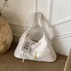 Bolso de axila retro de gran capacidad transfronterizo para mujer, nuevo modelo 2026, bolso tote simple, bolso versátil de hombro y cruzado para el día a día