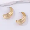 Europa y Estados Unidos Transfronterizos Estilo INS Nicho Lujo Ligero Sentido del Diseño Geometría Irregular de Metal Letra J Casual Pendientes Versátiles para Mujer