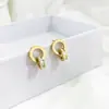 Collar Romano de Titanio con Doble Anillo para Mujer, Moderno y Versátil, Doble Anillo con Diamantes, Galvanizado al Vacío de Acero Inoxidable, Cadena para Clavícula que No se Desvanece