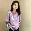 Camiseta de manga larga para niña 2026 nuevo estilo de otoño, top a rayas de algodón puro elegante y lindo con un diseño de dos piezas simulado