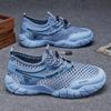 Zapatos de Hombre Verano Nuevo Transpirable Calado Malla Zapatos Zapatillas de Moda para Hombre Combinación con Todo Suela Gruesa Tejido de Mosca Zapatos Casuales con Agujeros