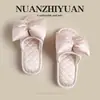Novas Chinelos Doces com Laço para Mulheres, Leves e Macios para Casa no Verão, Slip-Ons Antiderrapantes para Uso Externo, Atacado
