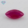 Anillo de piedra desnuda con forma de hoja, corindón rojo esmerilado, 5 #, gema Huagang, ojo de caballo, 5 #, fondo de arena de rubí sintético.