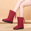 Botas de nieve de comercio exterior Zapatos de algodón con borlas para mujer Zapatos de algodón ultraligeros de poliuretano Botas de nieve cálidas con forro polar de talla grande para mujer Media pantorrilla