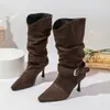 Botas de Veludo Empilhadas Transfronteiriças Femininas Salto Fino Salto Alto Meia-Panturrilha Outono Inverno Novo Tamanho Grande Bico Fino Fivela Botas da Moda