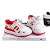 Tênis Cartoon Vermelho Ano Novo e Natal Infantil Modelo Outono 2025 para Crianças Maiores Sapatos Esportivos Gato Kt Sapatos Casuais para Meninas