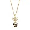 Collar de Fútbol de la Copa del Mundo Transfronterizo Europeo y Americano 2026 Nueva Moda Colgante con Emblema de Equipo Simple y Elegante Venta al por Mayor por Fabricante