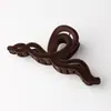 Pinza de Tiburón Grande de Alta Gama Versátil con Diseño de Línea de Terciopelo Borgoña para Otoño e Invierno para Mujer, Directo del Fabricante