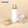 Procesamiento y personalización de botellas de vacío de la serie Golden White de 30 ml a 120 ml, botellas de loción, botellas con bomba de presión y botellas de recarga para cosméticos.