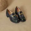 Sapatos Femininos de Bico Quadrado, Novo Estilo Primavera, Mocassins Slip-On de Solado Grosso, Sapatos de Couro Pretos de Salto Alto Estilo Francês para o Dia a Dia