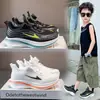 Sapatos para meninos 2026 verão novos tênis esportivos infantis para crianças maiores com fivela giratória, tênis de corrida e treino de malha para meninas