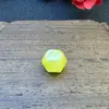 Colgante de Cera de Abeja de Segunda Generación Pequeños Accesorios DIY Hecho a Mano Resina Flor de Loto Gota Cadena de Cuentas de Calabaza Pulsera Hebilla Segura Colgante
