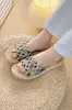 Novas Pantufas de Linho para Verão Feminino Casal Internas Sandálias Grossas Antiderrapantes para Casa com Fundo Macio Piso de Madeira para Homens