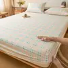 2026 Nueva Clase A Grado Madre e Hijo Estilo Japonés Muji Hogar Sencillo Nube Doble Capa Gasa Sábana Ajustable Juego de Tres Piezas Amigable con la Piel