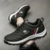 Outono 2026 Novos Sapatos Modernos para Caminhada Sapatos de Viagem Masculinos Estilo Comércio Exterior Sapatos Esportivos de Couro Respirável Masculinos Sapatos de Trabalho