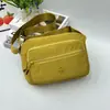 Bolso de Hombro Ligero de Múltiples Capas de Gran Capacidad 2025 Nuevo Más Fácil de Combinar Bolsa de Tela de Nylon Bolso Cruzado para Dama