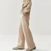 Cárdigan de cachemira con doble cremallera y bolsillos, un conjunto casual y estilizado de cachemira para mujer, con una chaqueta exterior gruesa y pantalones de pierna ancha, colección otoño/invierno 2026