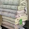 Corea del Sur Serie Mousse de Ganso Colcha Acolchada de Algodón para Cama Individual Lavable a Alta Temperatura Lavado a la Arena Antideslizante Colchoneta para Sábana Lavable a Máquina