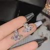 Pendientes Versa Saturn de Alta Calidad con Diamantes Completos para Mujer Chapados en Oro de 18K Diseño de Moda Mini Pendientes de Pareja Europeos y Americanos para Hombre