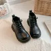 Botas Dr. Martens para Meninas Outono/Inverno 2026 Botas de Cano Curto Infantis Retrô Botas de Estudante Botas de Couro para Meninos Estilo Britânico