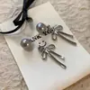 Versátiles Pendientes Grises de Lazo con Diamantes y Perlas para Mujer, Pendientes de Lujo Ligero y de Alta Gama, Pendientes Largos de Borla con Circonitas