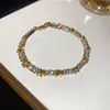 Pulsera con Cierre Redondo de Flor de Circonita Bañada en Oro Real de 18K Pulsera Sencilla de Moda Joyería de Lujo Ligero de Alta Gama para Mujeres