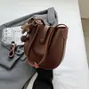 Bolsa Saco Texturizada de Nicho Estilo Coreano Verão 2026 Nova Moda Retrô Grande Capacidade Ombro Transversal Tote Bag