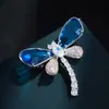 Broche de Libélula Bicolor de Alta Gama, Exquisito y Dinámico, Accesorio de Ropa Versátil de Lujo Ligero de Nicho, Pin Unisex