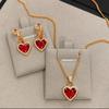 Colar de cristal vermelho em forma de coração para mulheres, luxo leve, nicho, pequeno pingente de coração vermelho, corrente de suéter com ano de nascimento, colar clavícula