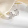 Nuevo Elegante Francés Incrustado con Pedrería Textura Metálica Aro para Oreja en Forma de C Personalidad Femenina Moda Simple Único Sentido de Diseño Retro