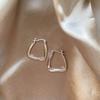 Pendientes geométricos sencillos de metal retro europeo y americano para mujer, estilo frío 2023, pendientes elegantes de lujo ligeros de alta calidad