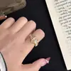 Aliexpress Venda Quente Design de Nicho Moda de Alta Qualidade Elegante Simples Acessível Luxo Anel de Torção de Precisão Anel Aberto para Mulheres