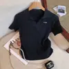 Nova coleção primavera e verão: top de malha com gola polo em seda gelo para mulheres, fino, solto, modelador e valorizador, camiseta de manga curta para mulheres