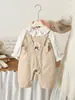 Conjunto casual de dos piezas estilo coreano para bebés y niños pequeños, camiseta de base con estampado completo para niñas, overol de conejito para bebé, atuendo de primavera y otoño